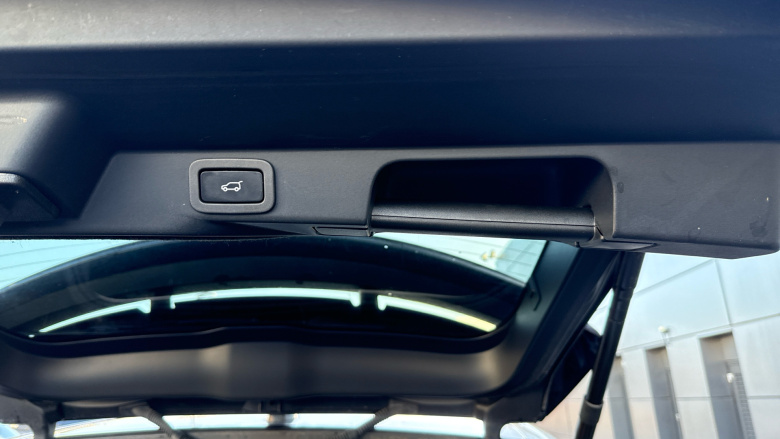 Land Rover Range Rover Sport 2.0 P400e HSE 5dr Auto Estate